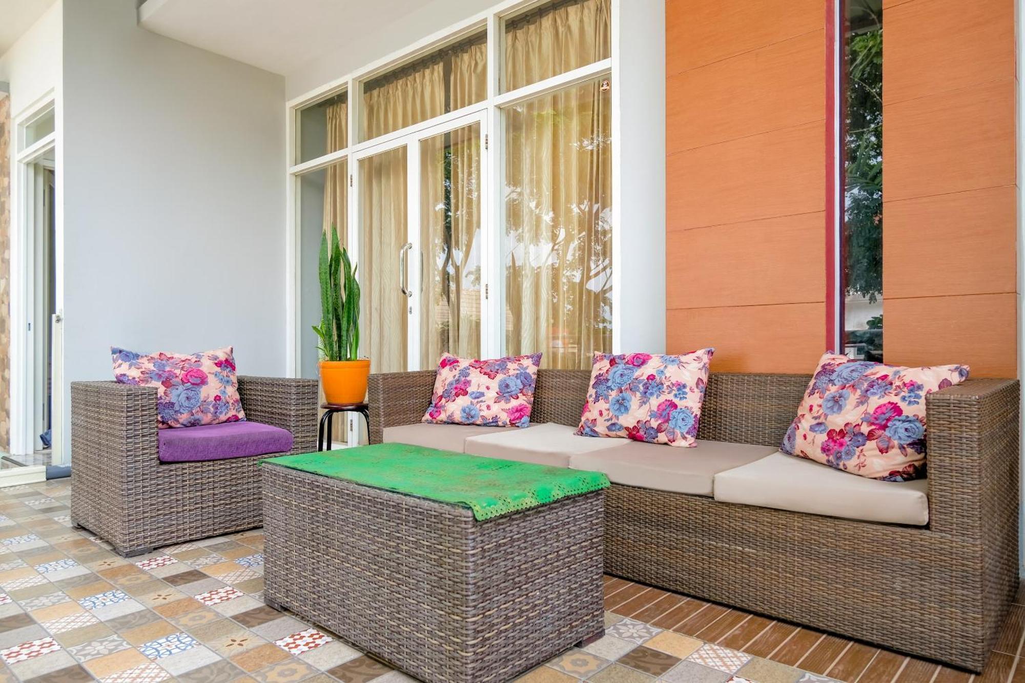 Oyo 2376 Tiara Family Residence Batu  Exterior photo